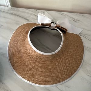 MSC roll up ribbon visor never worn